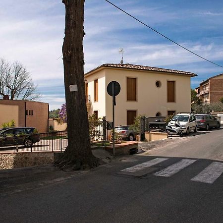 Casa Il Glicine A Due Passi Dal Centro Apartment Siena Exterior photo